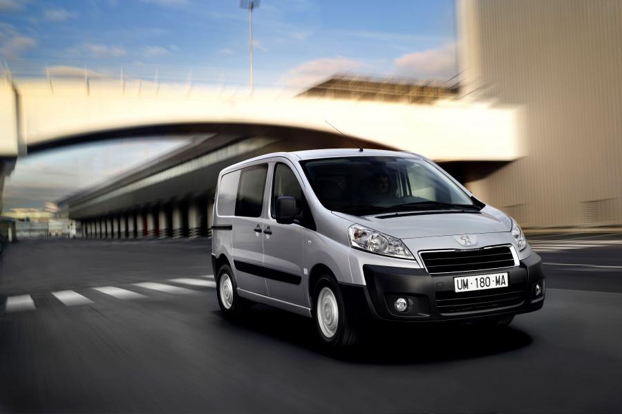  Peugeot Expert Combi 2012 года  (WW) (фото 2 из 2)